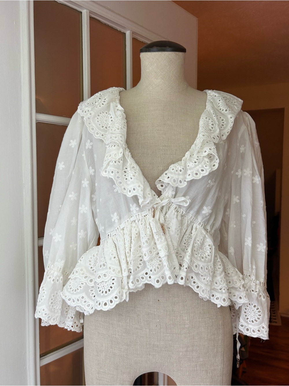 Caroline Constas White Eyelet Lace Trim Ruffle Blouse. Resort. Large
